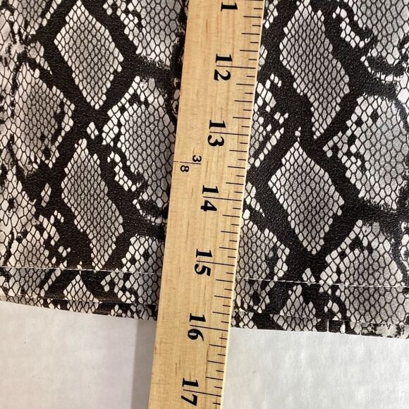 Blank NYC Faux Leather Snake Print Mini Skirt With Front Zippered Pockets and Ba - Picture 11 of 11